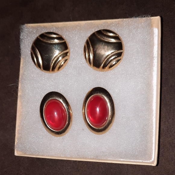 Two pair clip-on vintage earrings goldtone and red - Picture 4 of 10